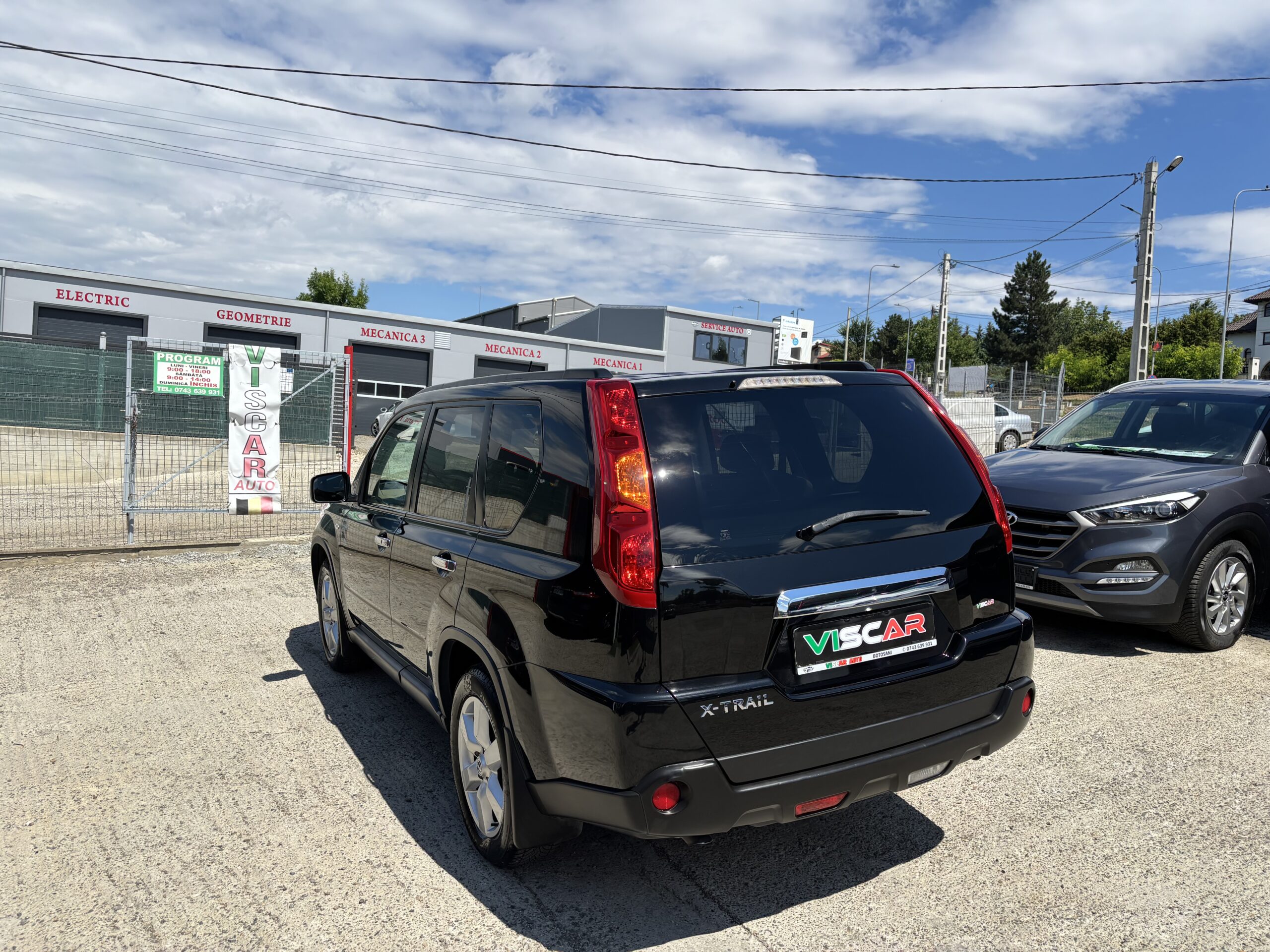 
								Nissan X-Trail full									