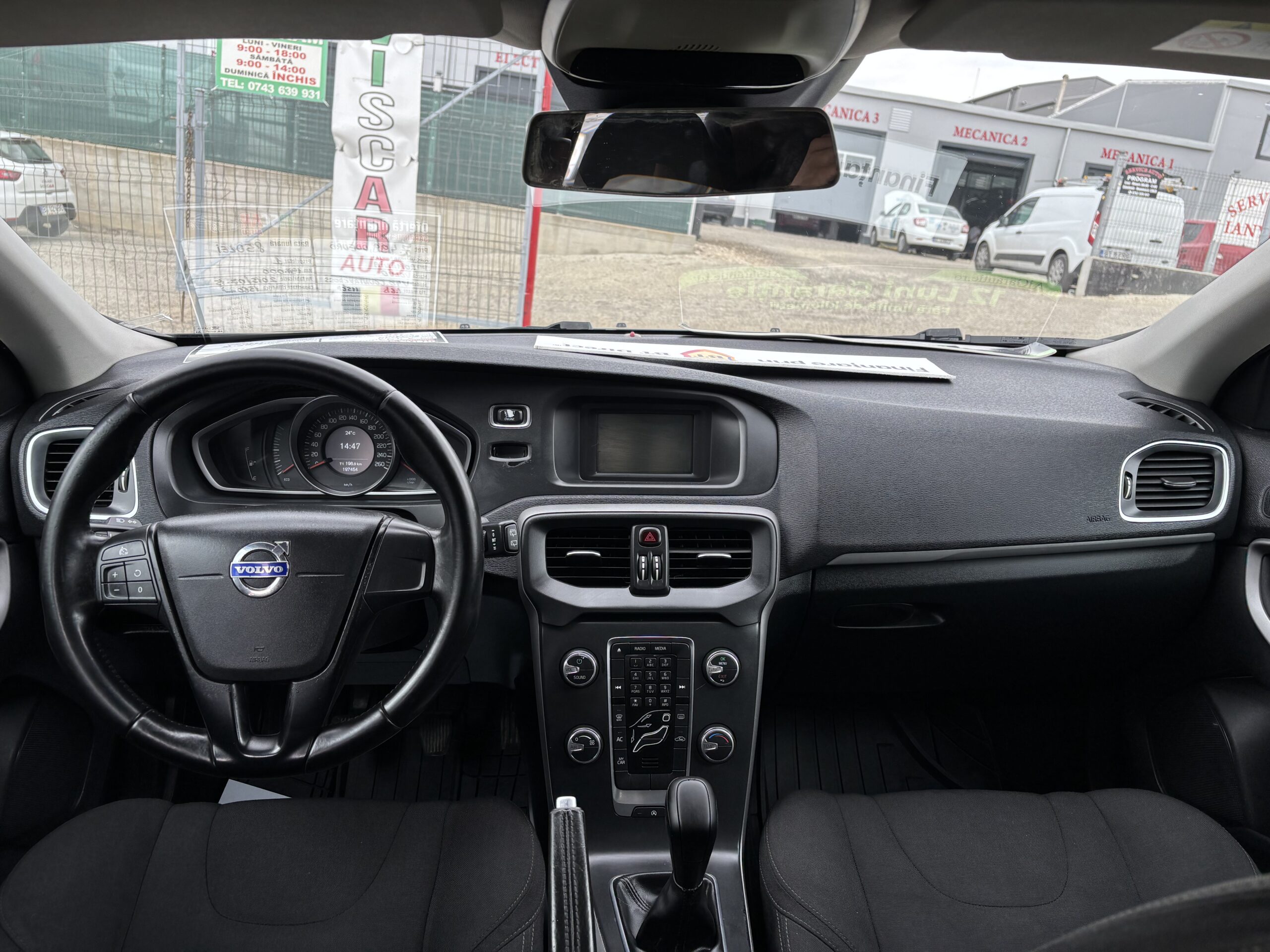 
								Volvo V40 full									