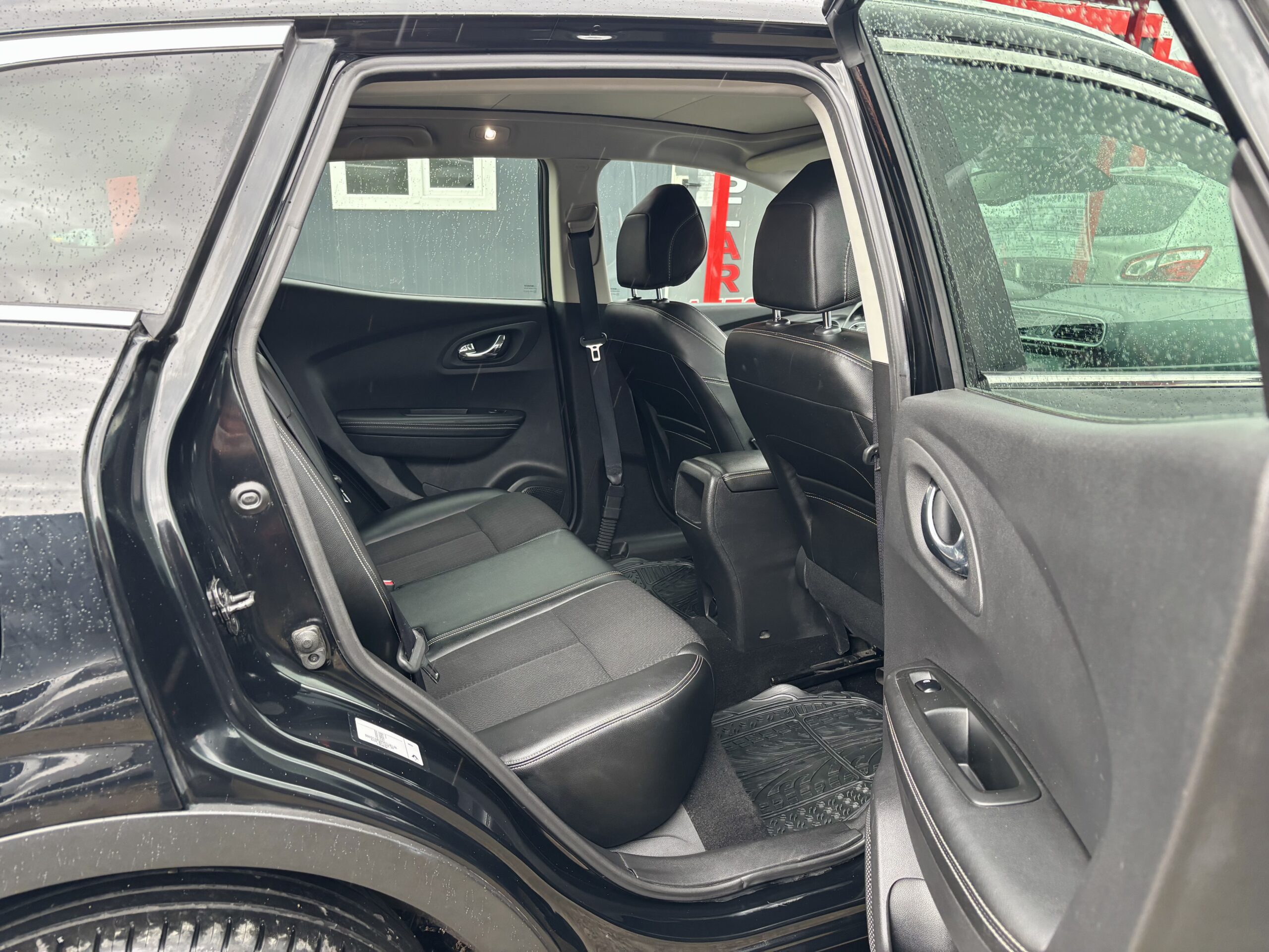 
								Renault Kadjar full									