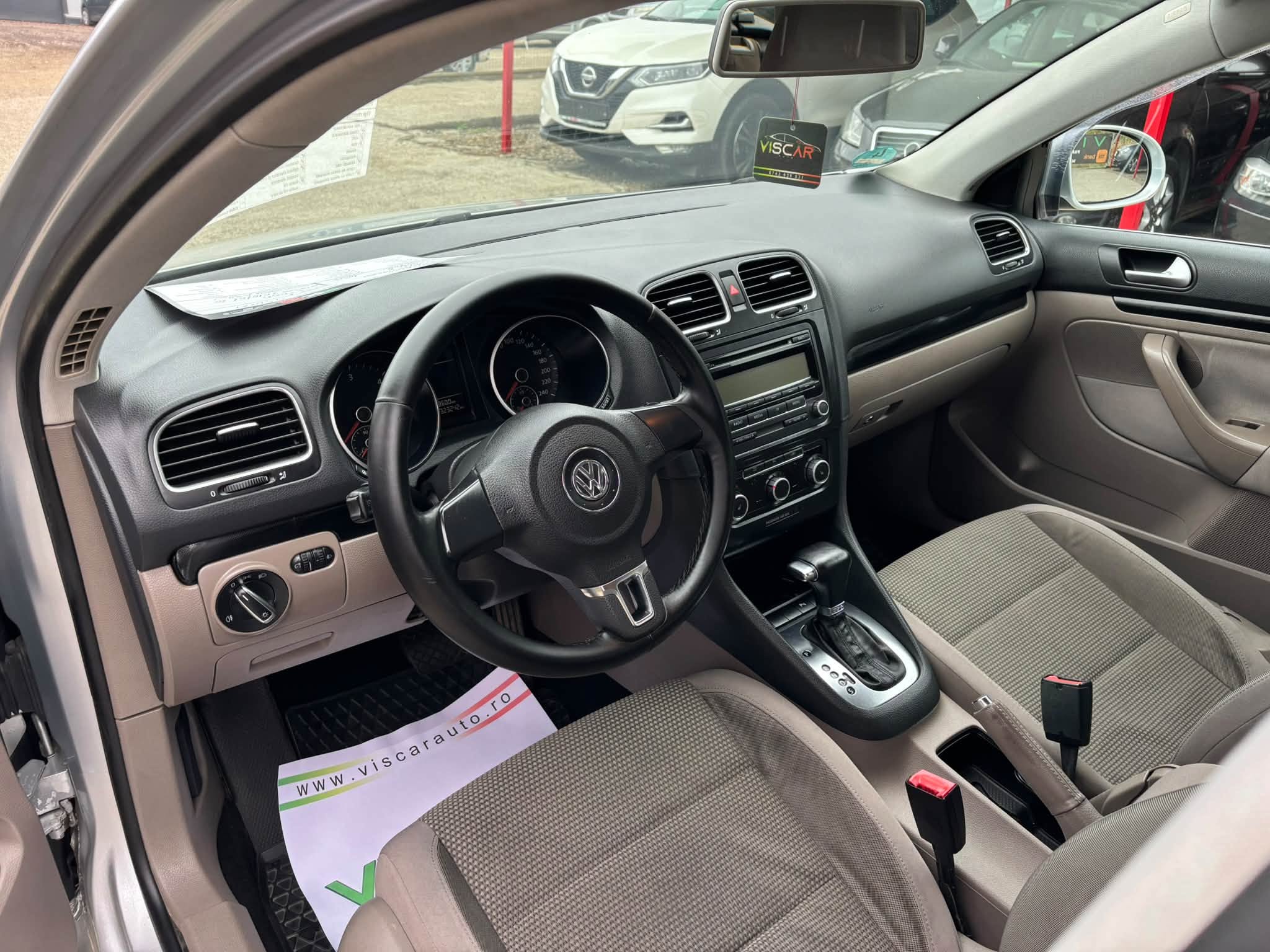 
								Volkswagen Golf 6 full									