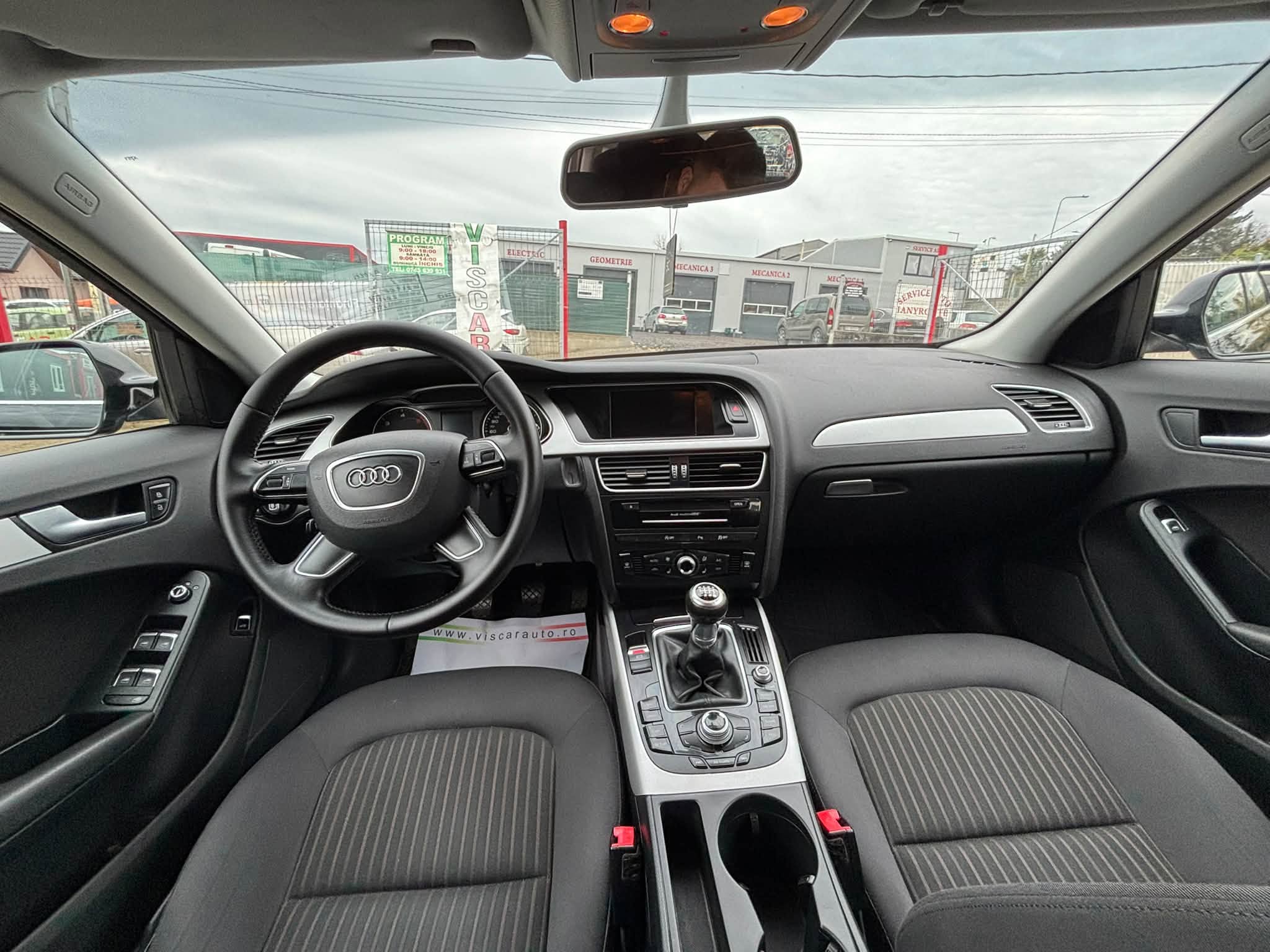 
								Audi A4 full									