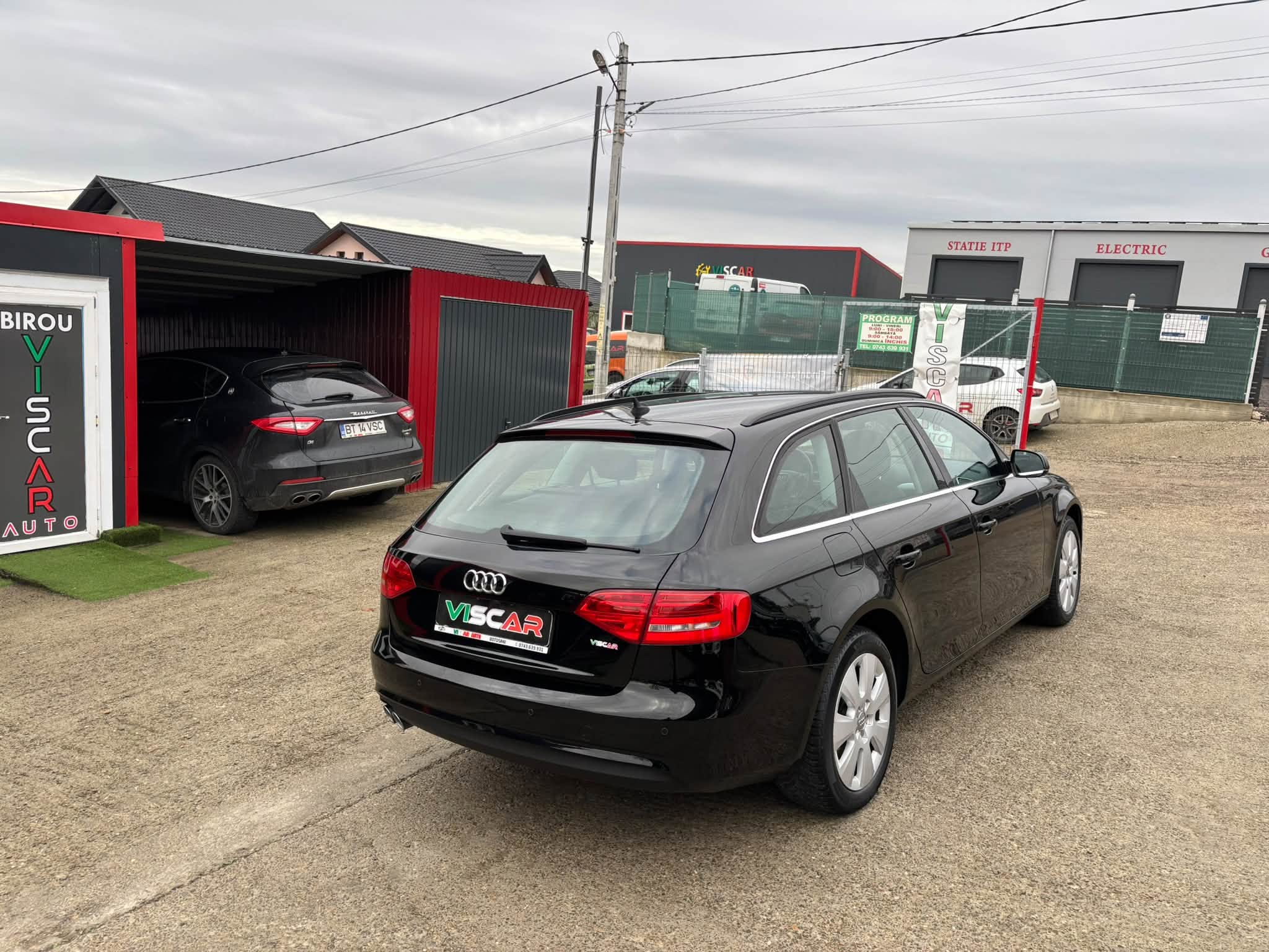 
								Audi A4 full									