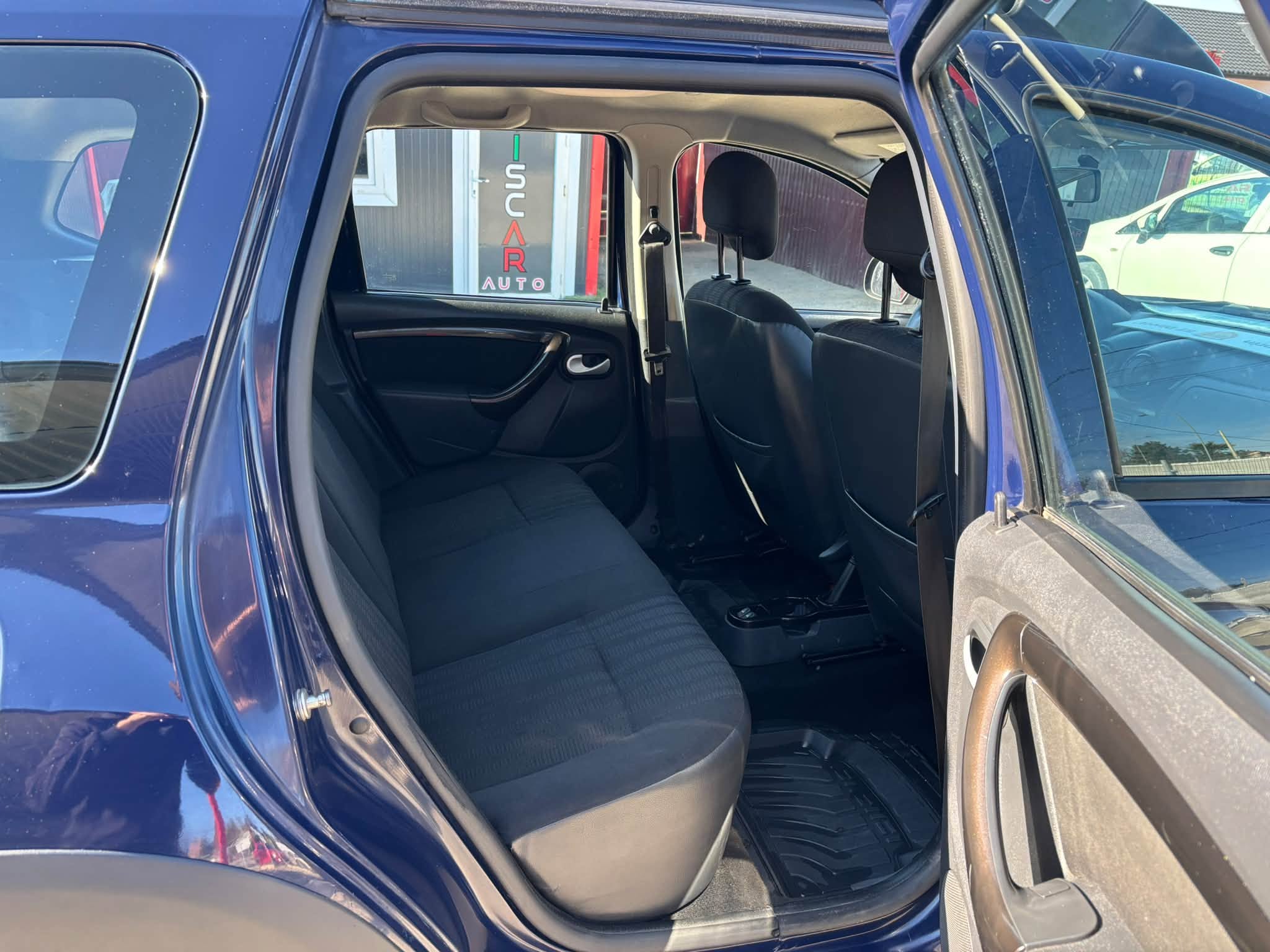 
								Dacia Duster 4×4 full									