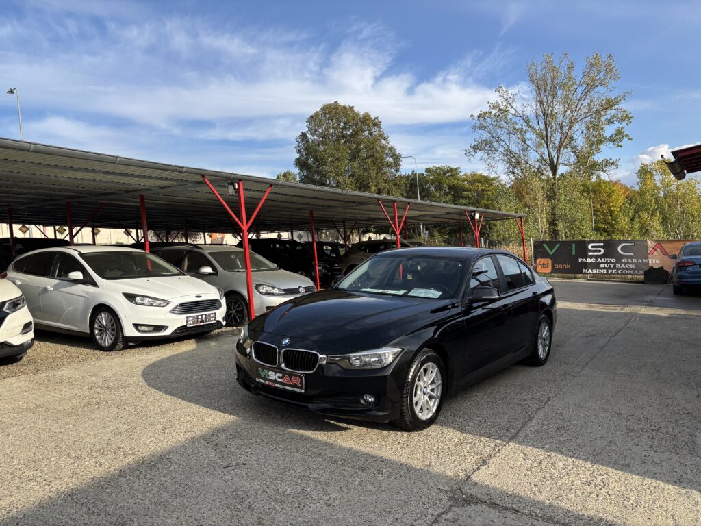 BMW F30