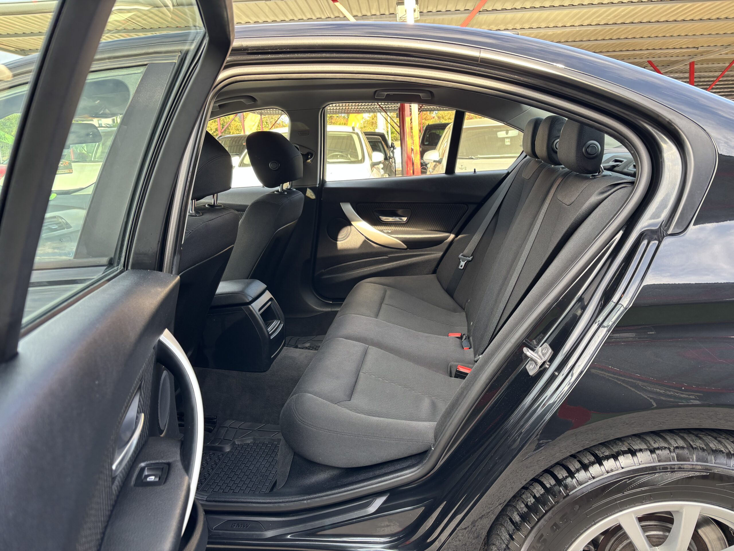 
								BMW F30 full									