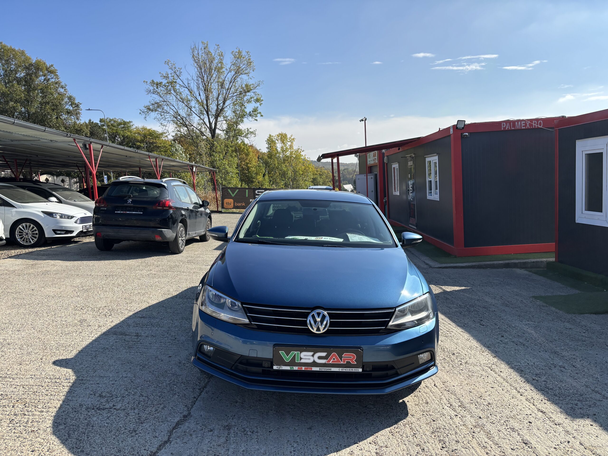 
								Volkswagen Jetta full									