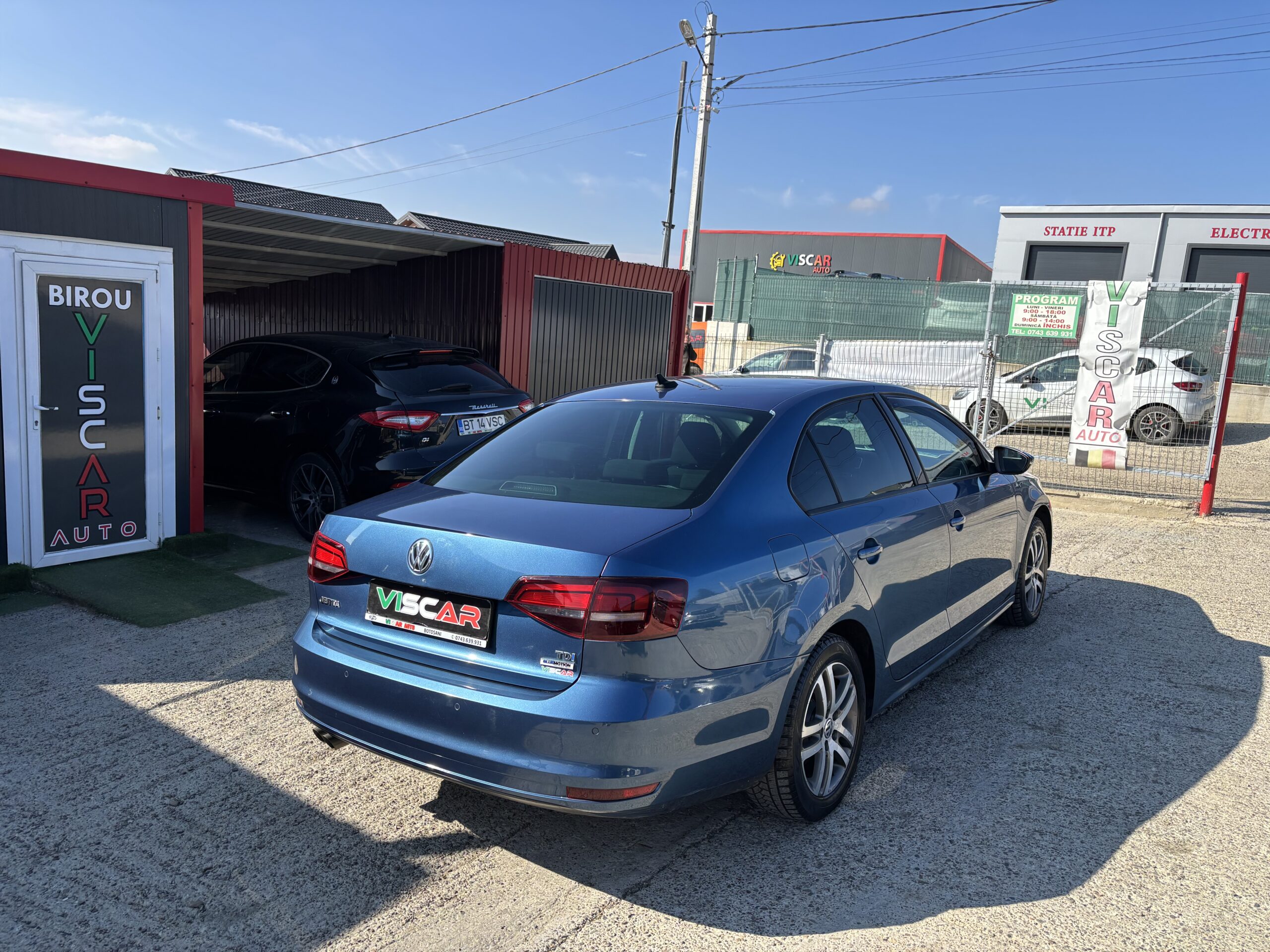 
								Volkswagen Jetta full									