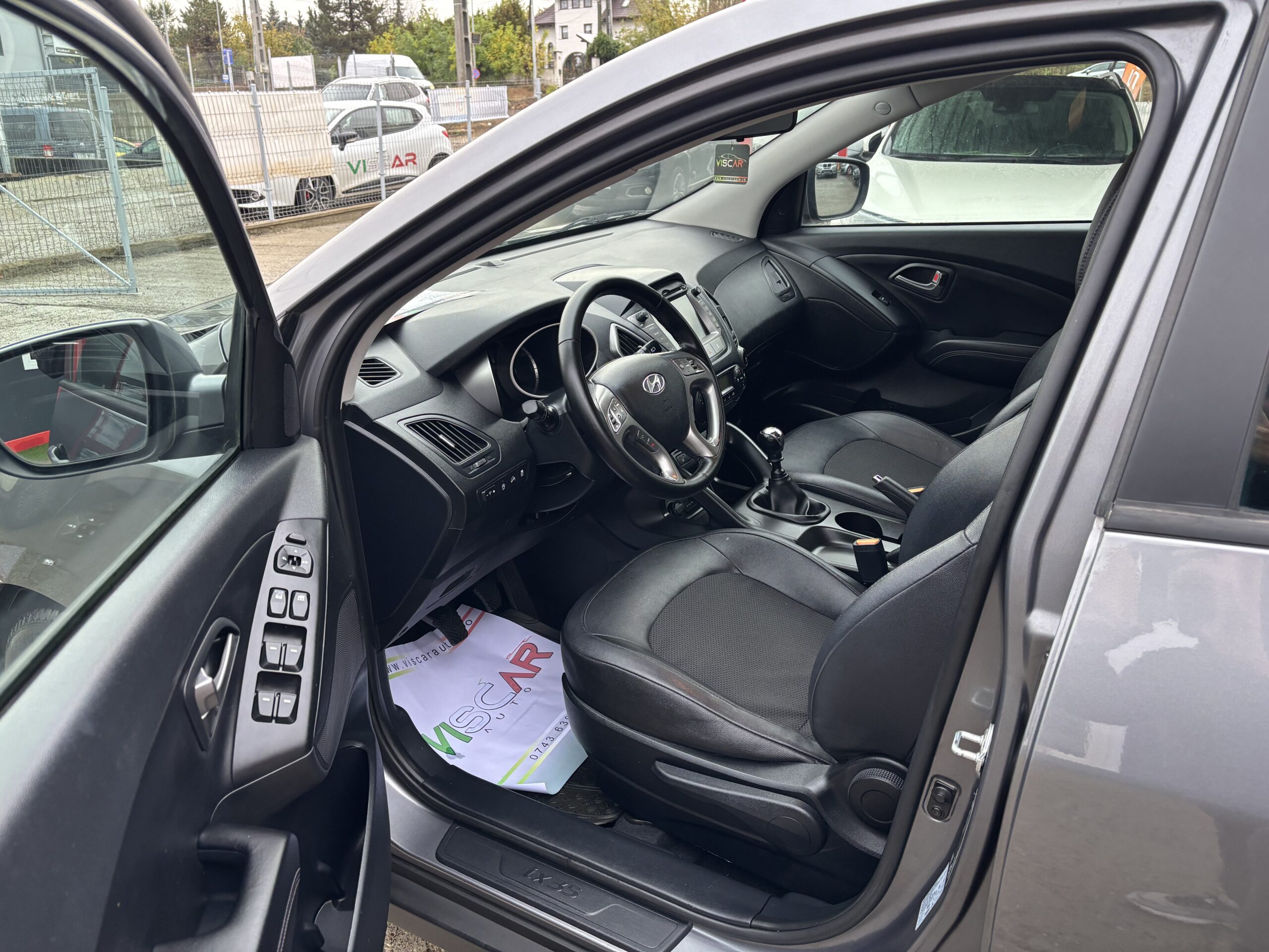 
								Hyundai ix35 full									