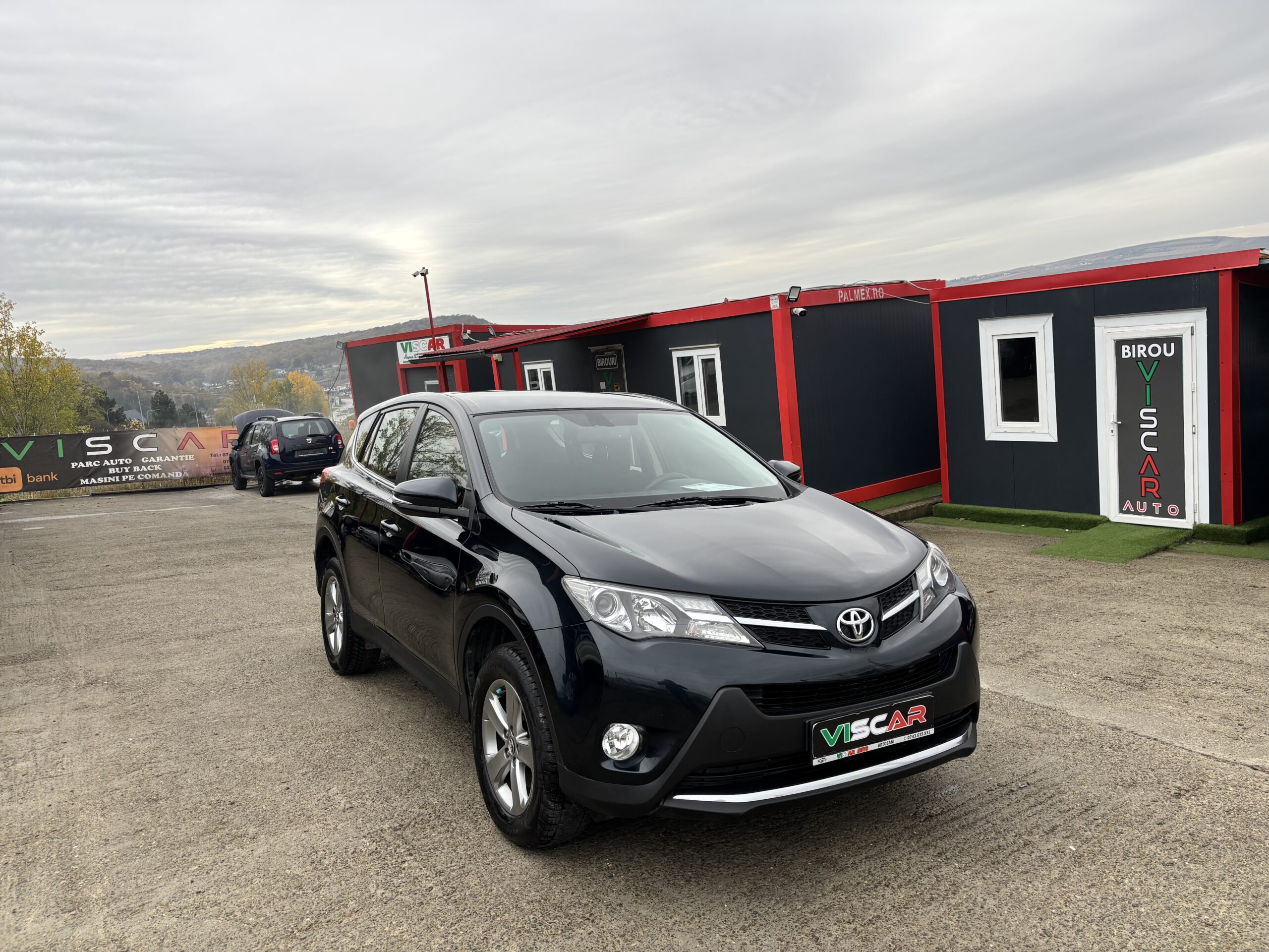 
								Toyota Rav4 full									