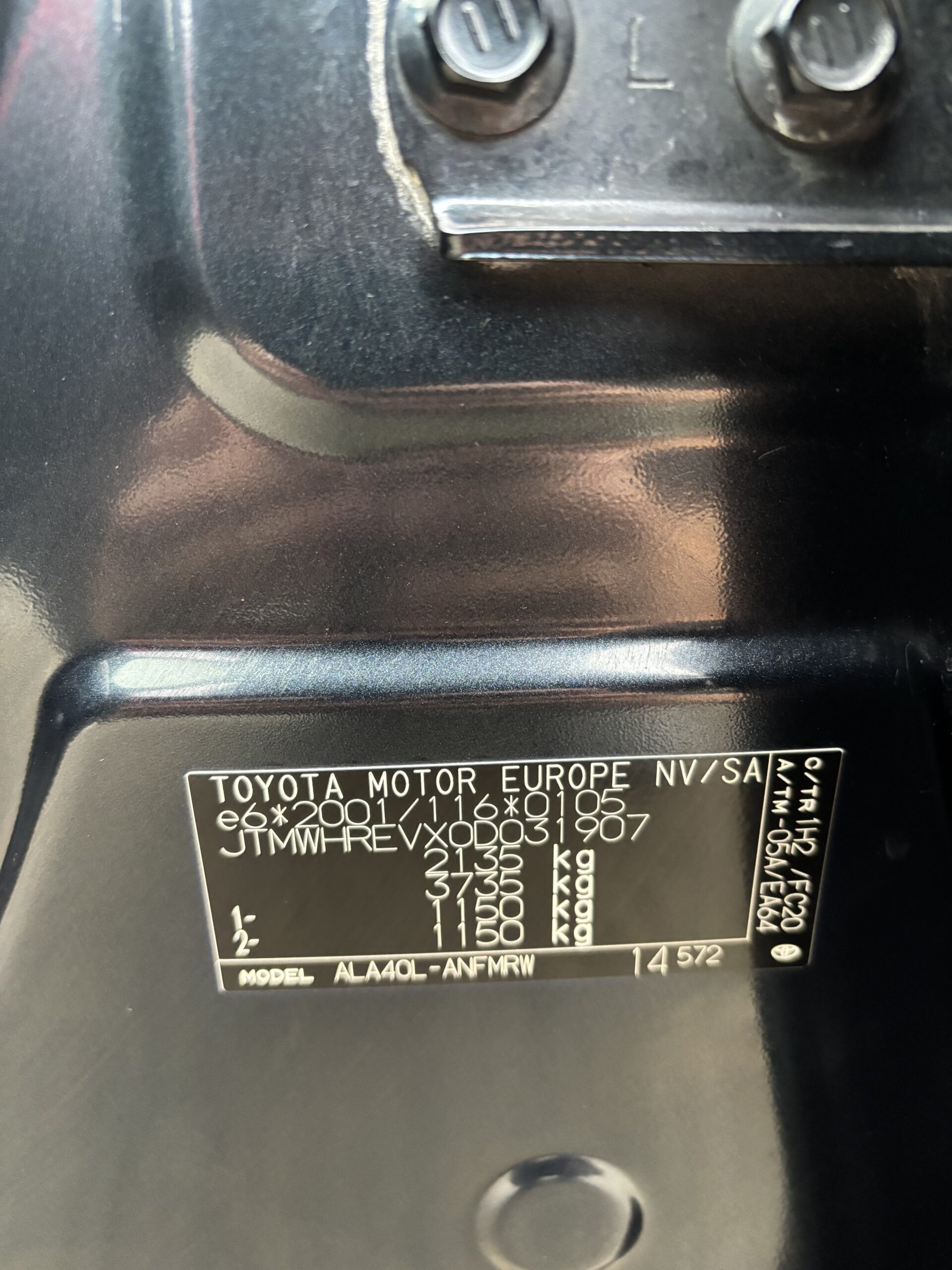 
								Toyota Rav4 full									