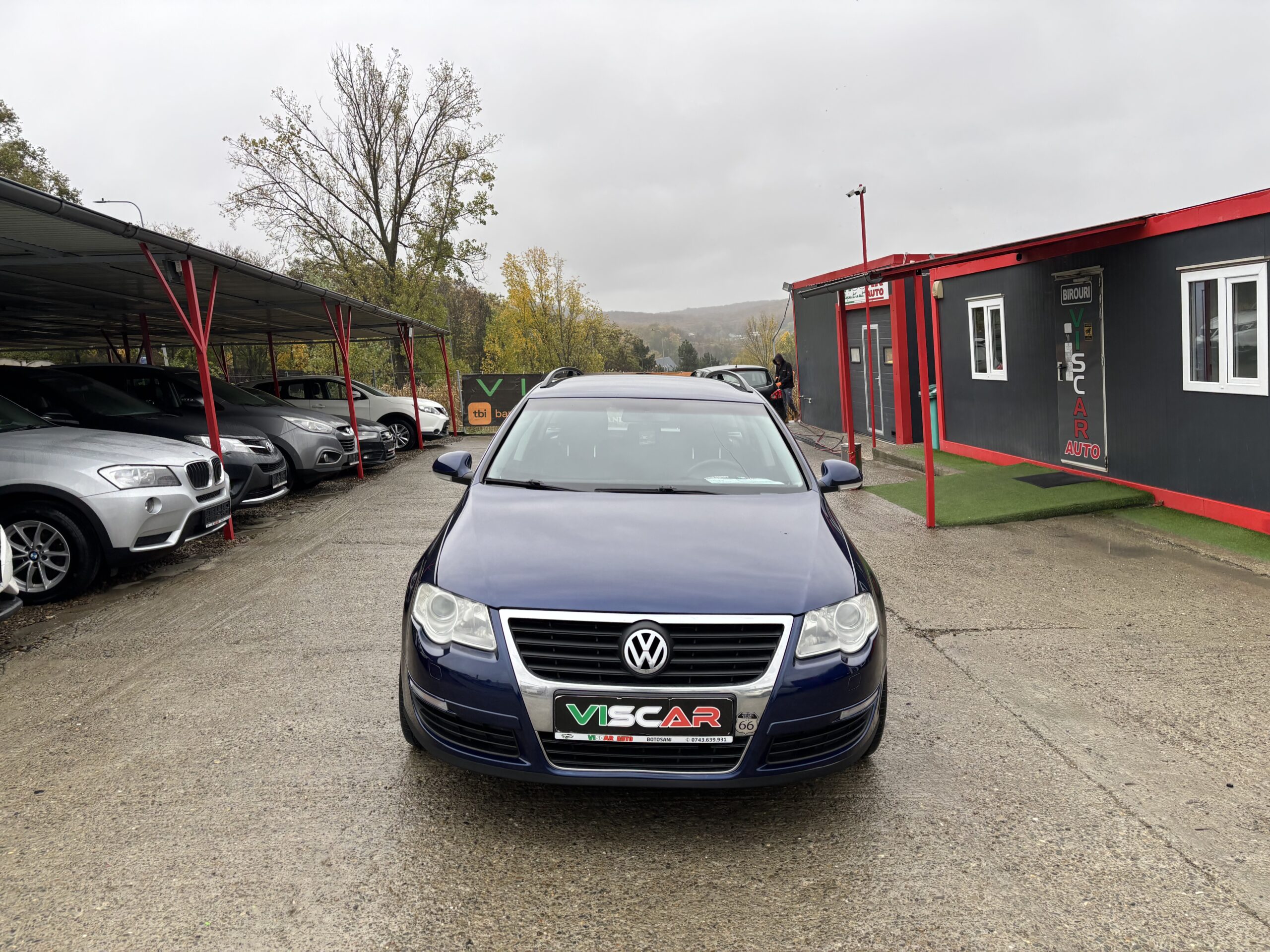 
								Volkswagen Passat full									