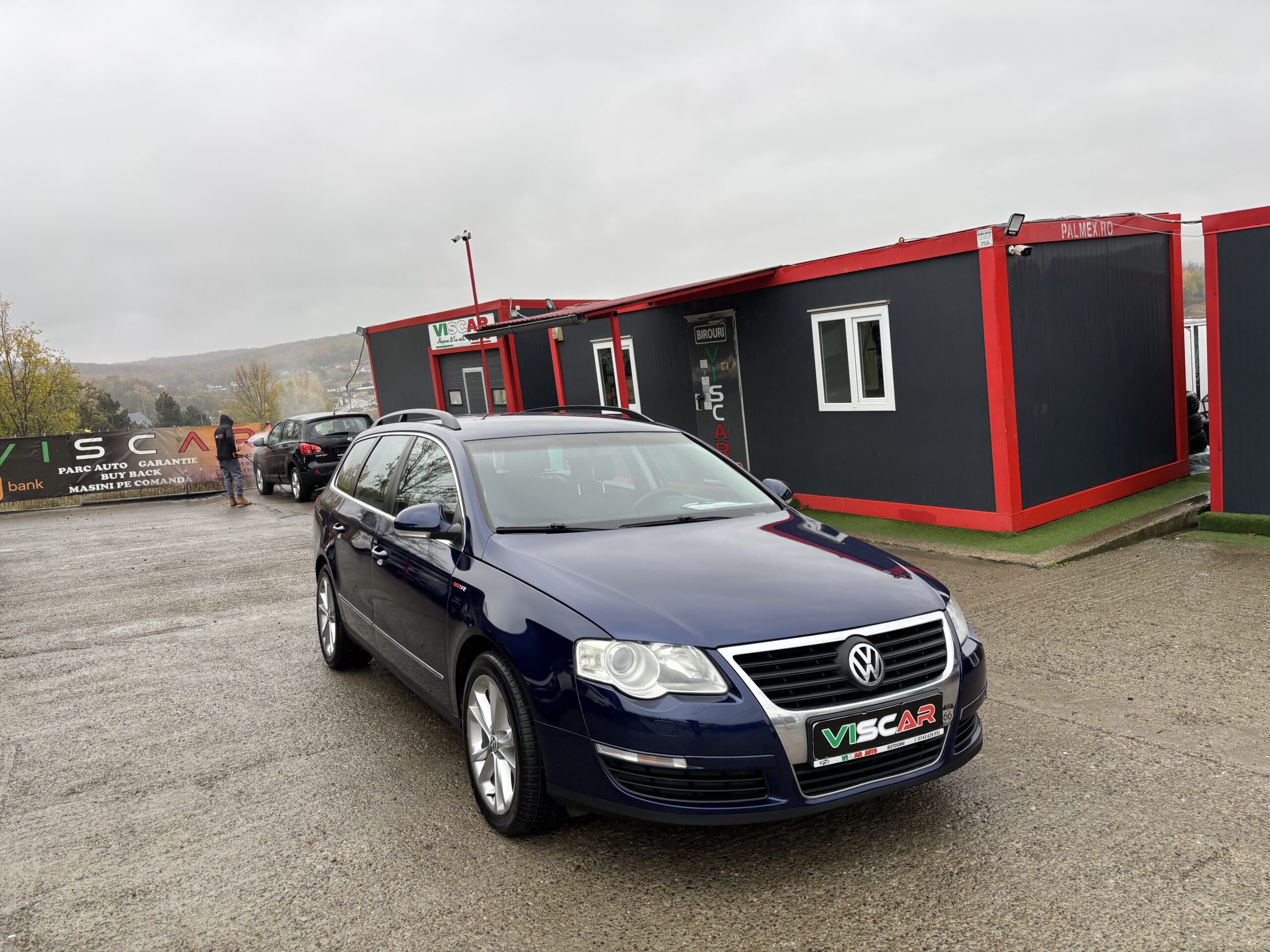 
								Volkswagen Passat full									