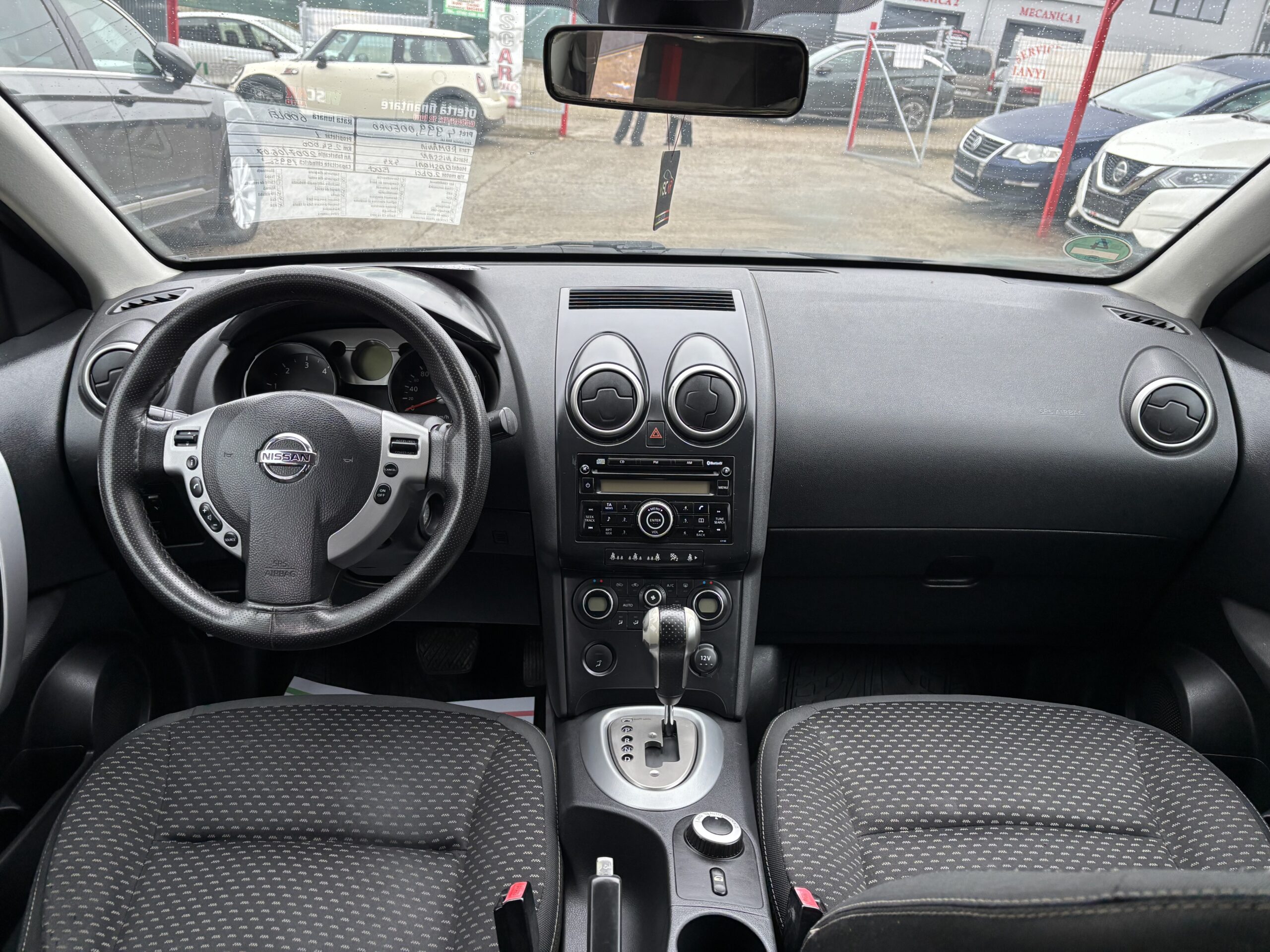 
								Nissan Qashqai full									