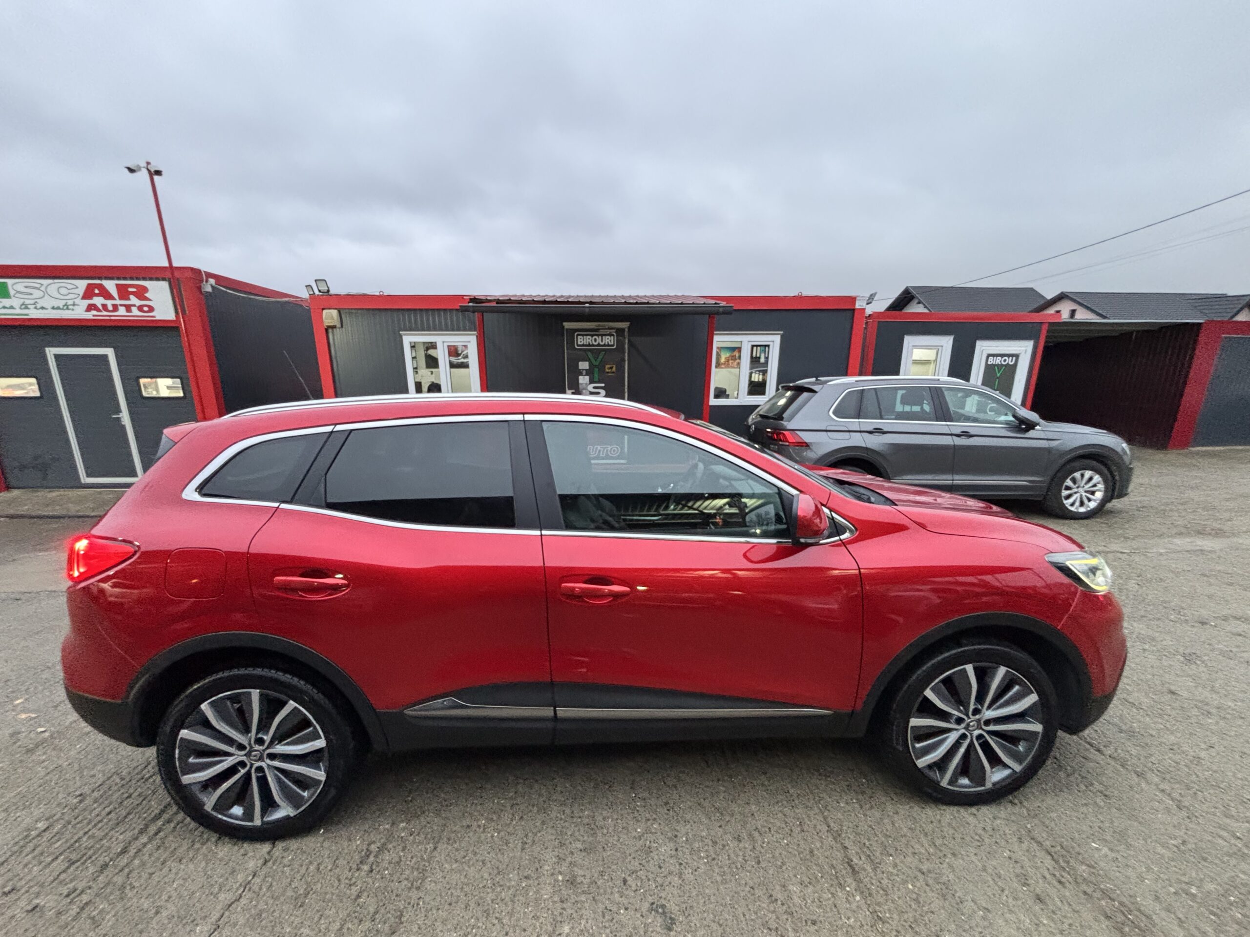 
								Renault Kadjar full									