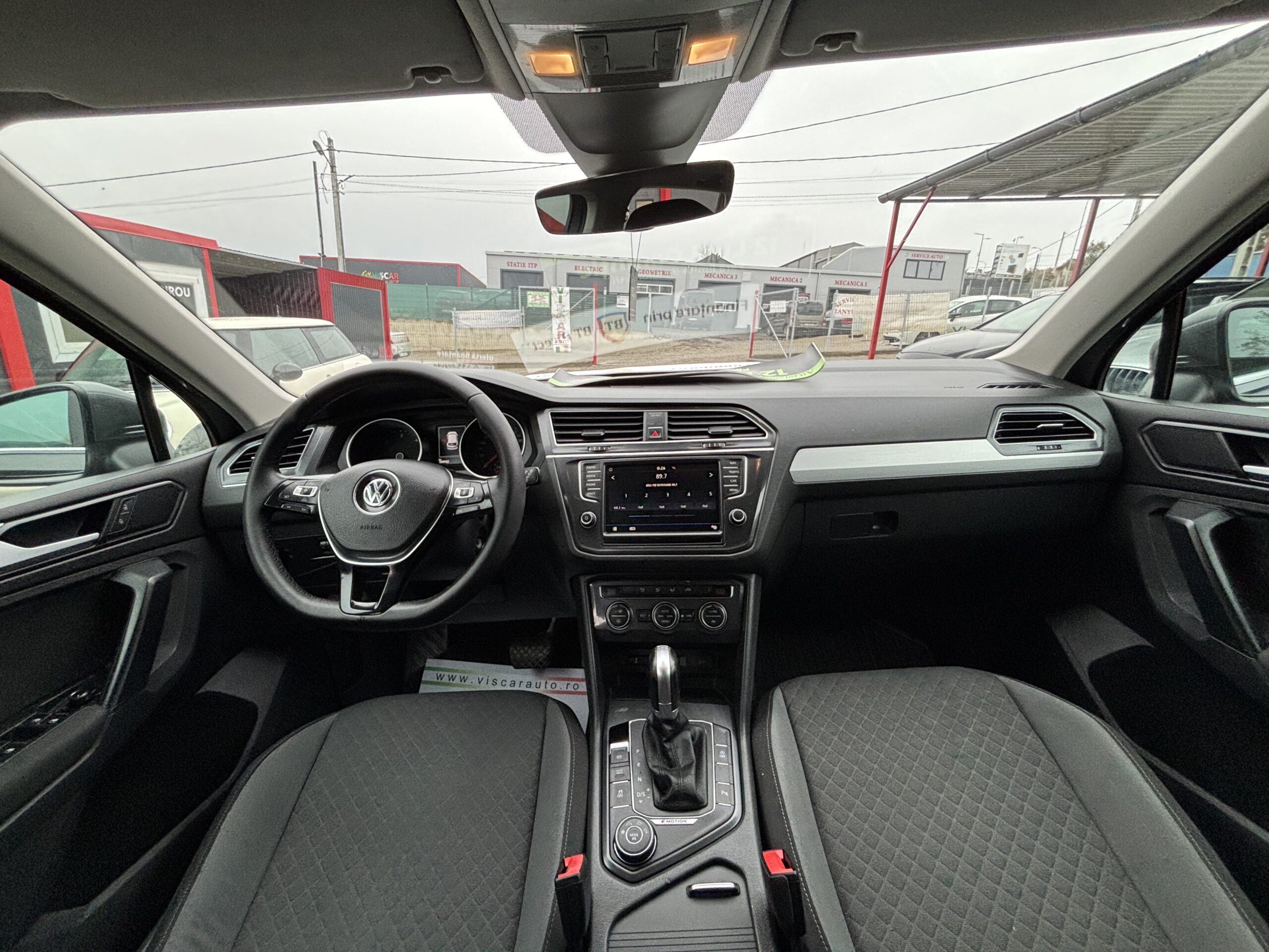 
								Volkswagen Tiguan full									