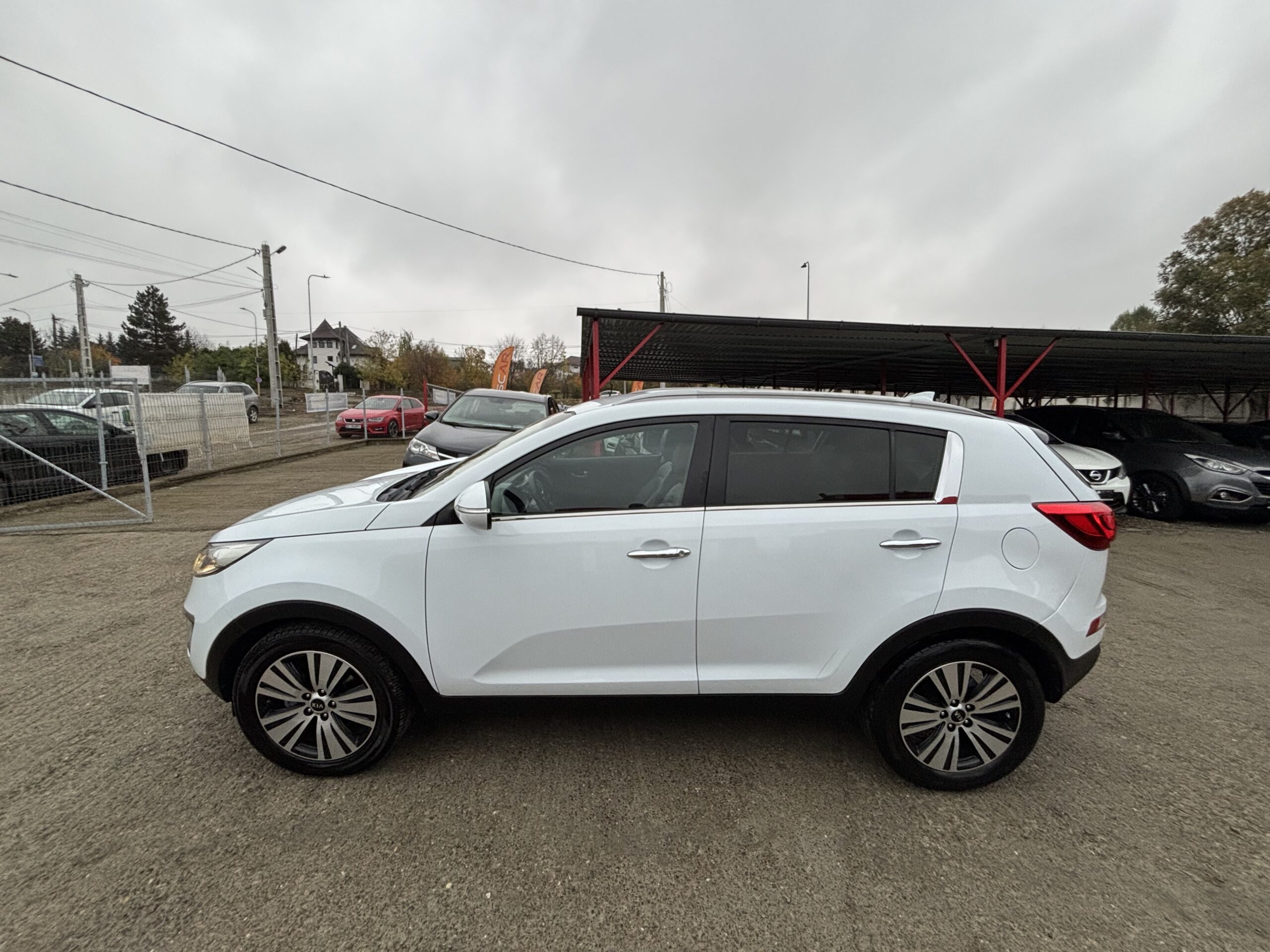 
								Kia Sportage full									