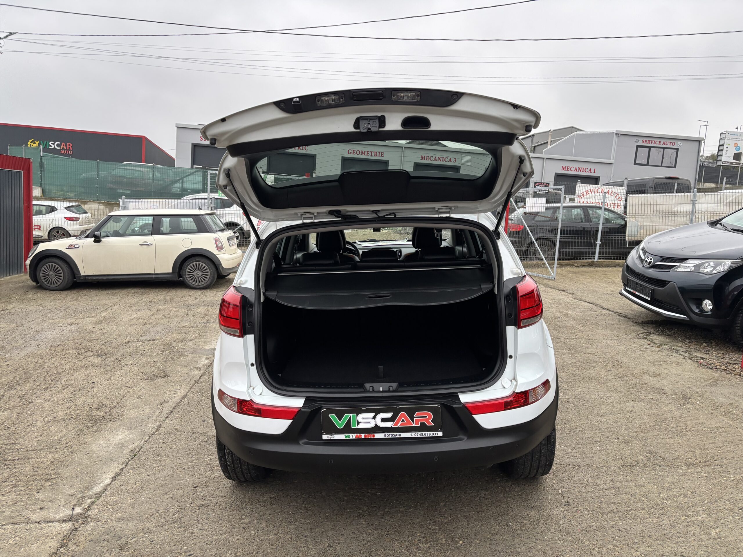 
								Kia Sportage full									