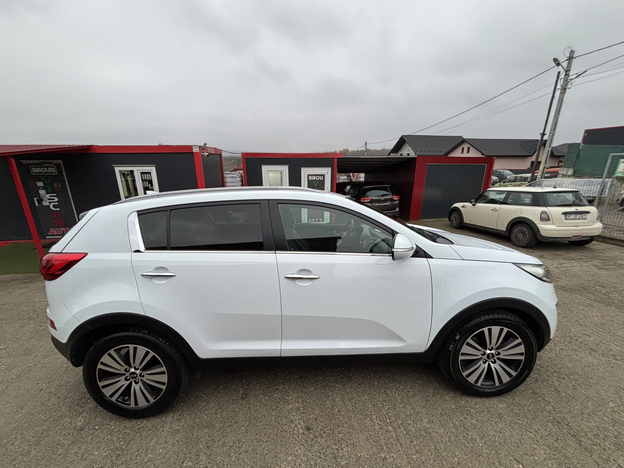 
								Kia Sportage full									