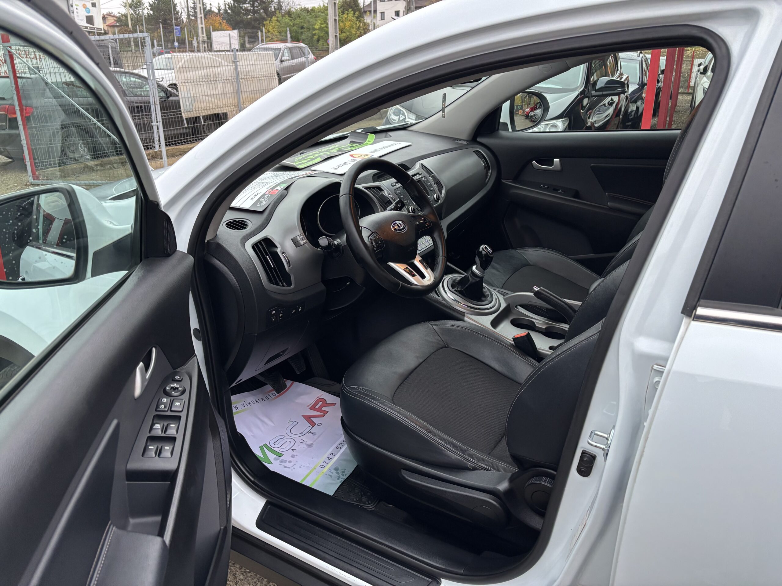
								Kia Sportage full									